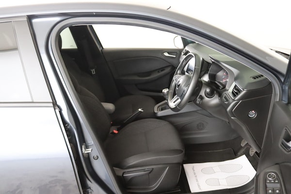 Used Renault Clio 2021 for sale - 75459672: Photo 16