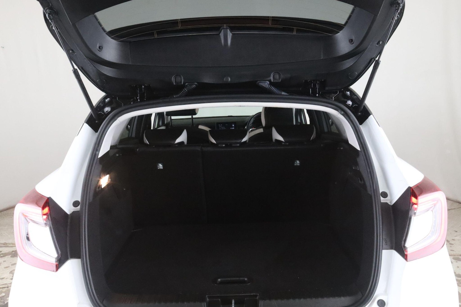 Used Renault Captur 2022 for sale - 77468225: Photo 12