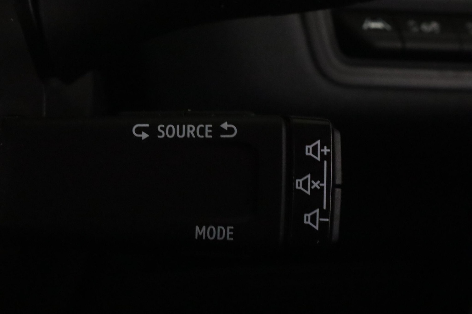 Used Renault Captur 2022 for sale - 77468225: Photo 17