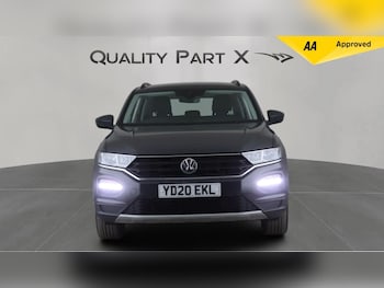 Used Volkswagen T-Roc 2020 for sale - 75915995: Photo