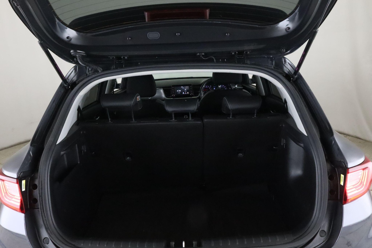 Used Kia Stonic 2020 for sale - 76606863: Photo 11