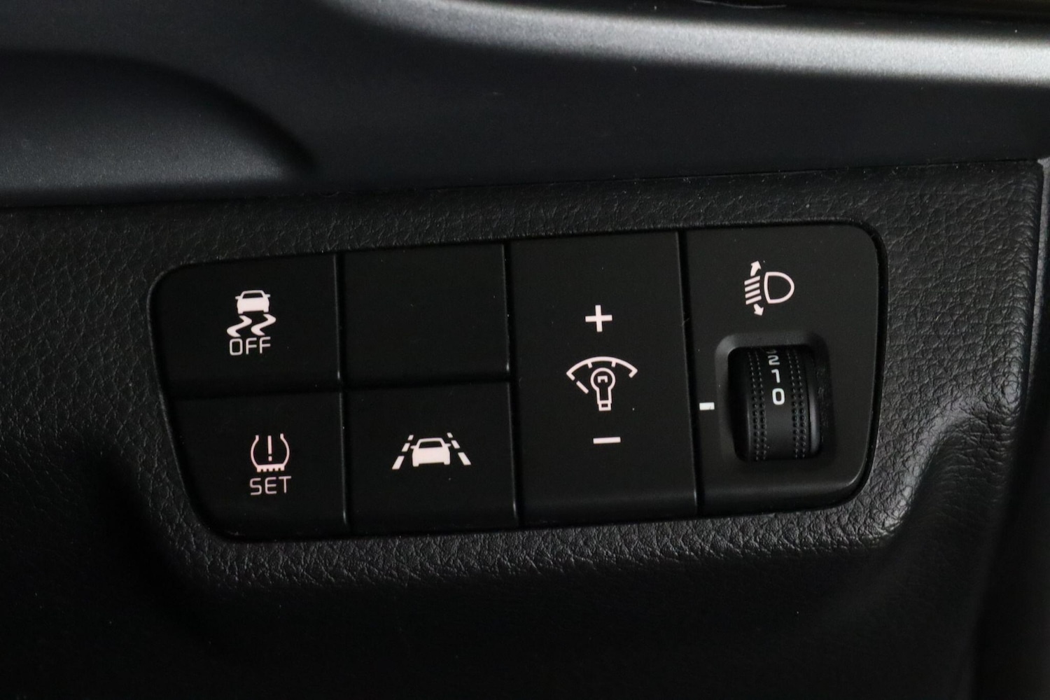 Used Kia Stonic 2020 for sale - 76606863: Photo 15