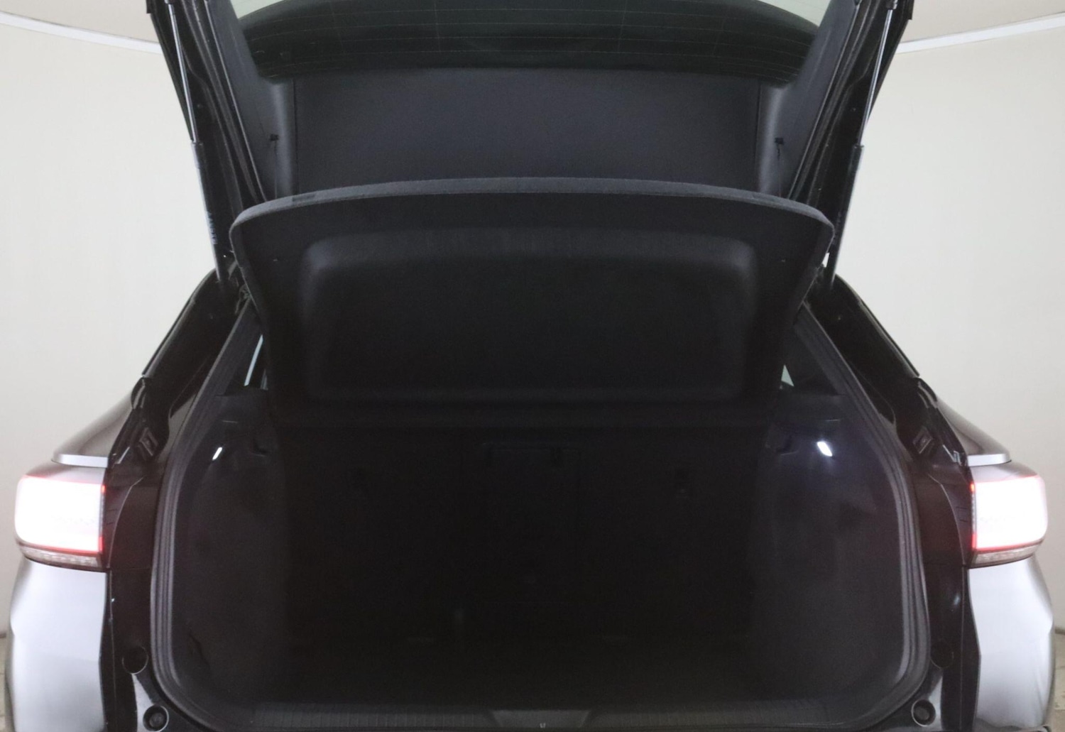 Used Volkswagen ID.4 2022 for sale - 77131722: Photo 14