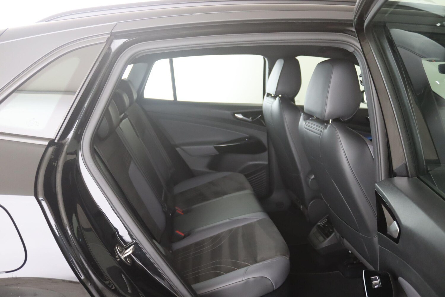 Used Volkswagen ID.4 2022 for sale - 76913852: Photo 15