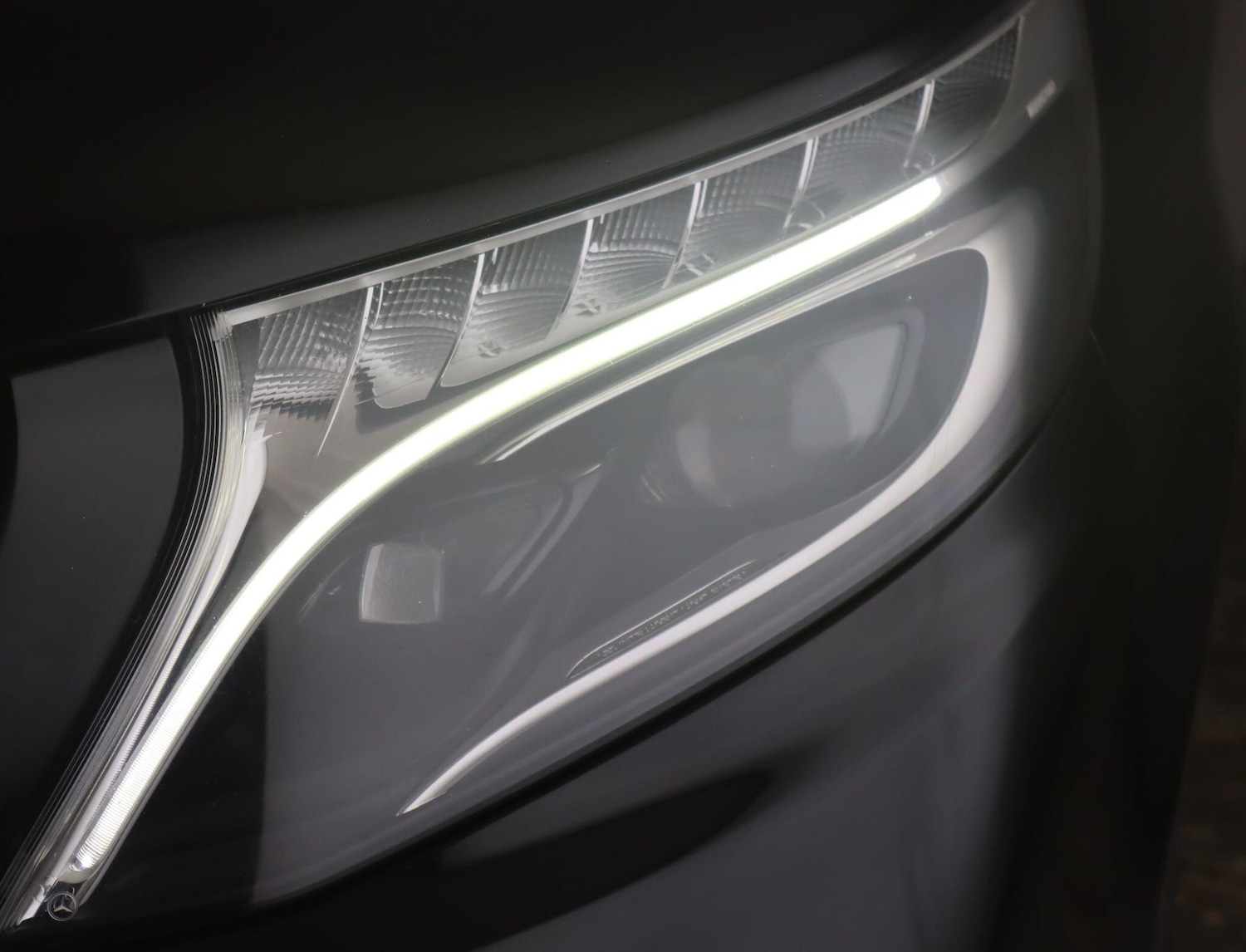 Used Mercedes-Benz V-Class 2018 for sale - 76913163: Photo 10