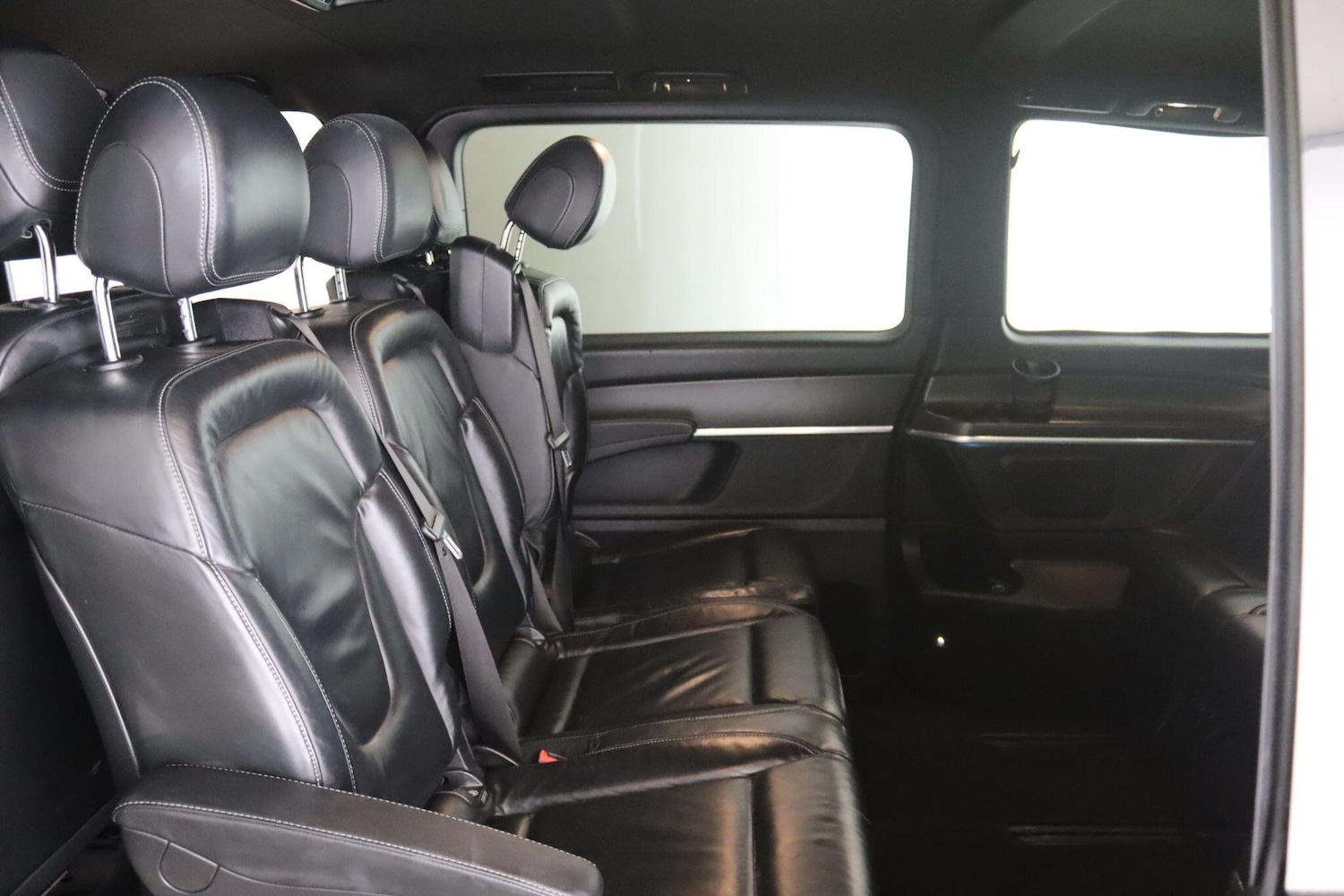 Used Mercedes-Benz V-Class 2018 for sale - 76913163: Photo 12