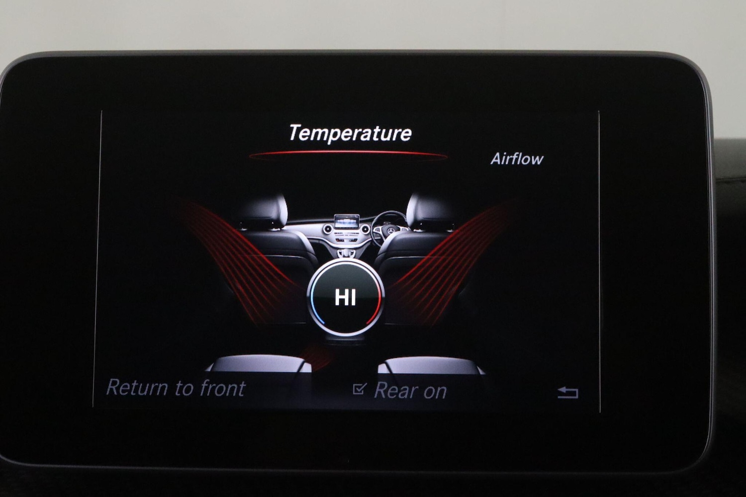 Used Mercedes-Benz V-Class 2018 for sale - 76913163: Photo 30