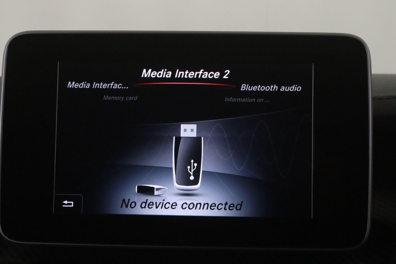 Used Mercedes-Benz V-Class 2018 for sale - 76913163: Photo 35