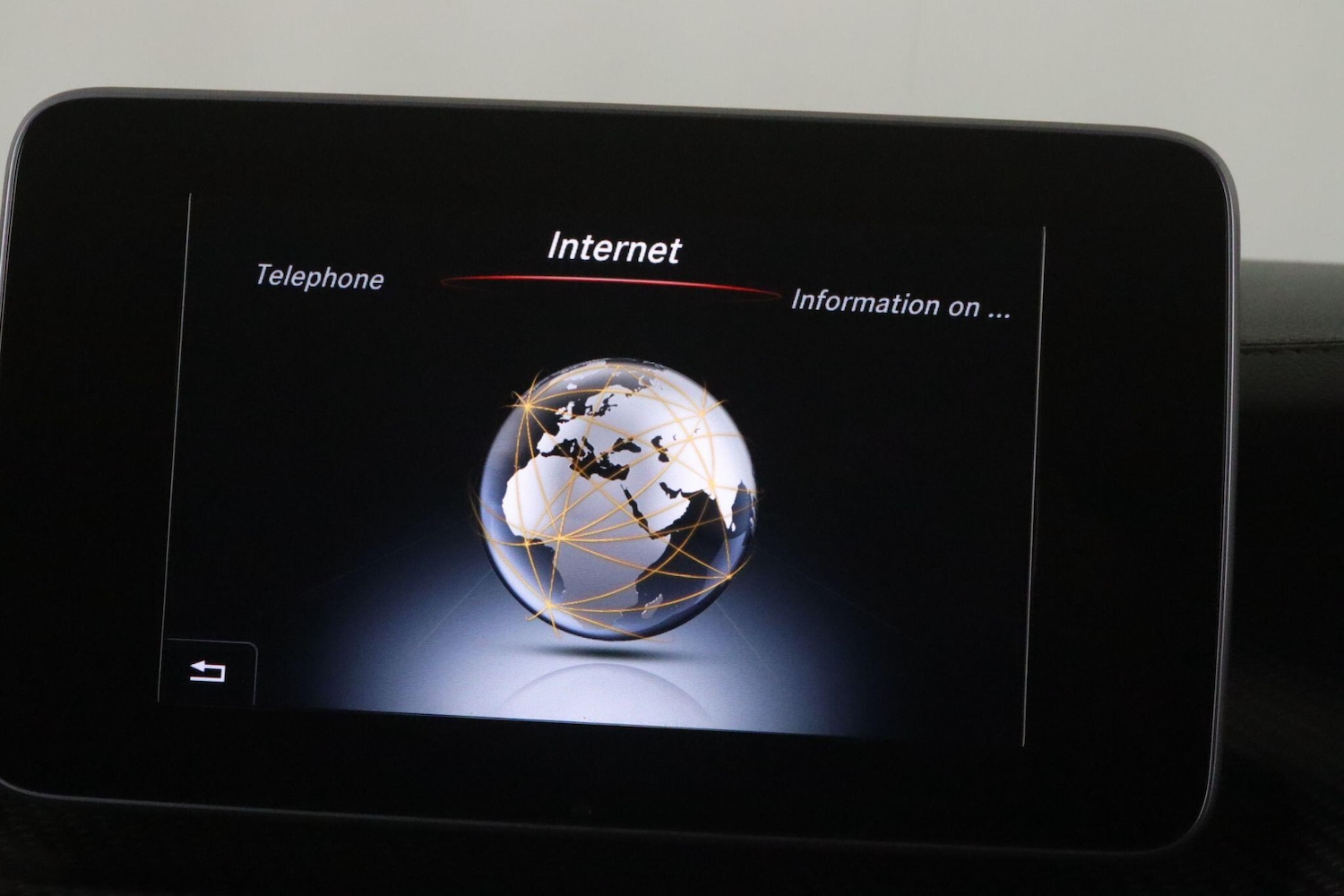 Used Mercedes-Benz V-Class 2018 for sale - 76913163: Photo 41