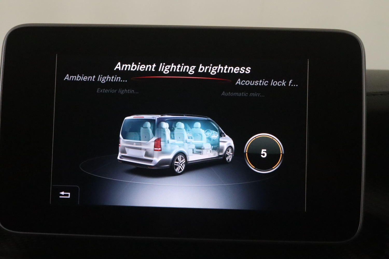 Used Mercedes-Benz V-Class 2018 for sale - 76913163: Photo 48