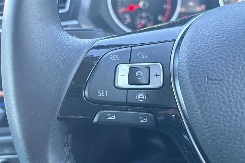 Used Volkswagen Tiguan 2020 for sale - 76804381: Photo 21