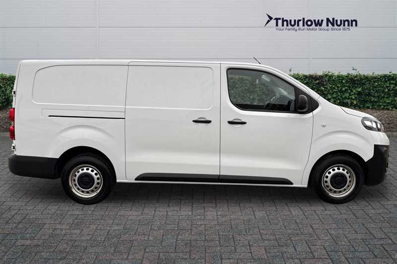 Used Vauxhall Vivaro 2023 for sale - 77471978: Photo 2