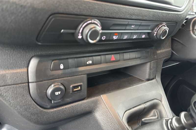 Used Vauxhall Vivaro 2023 for sale - 77471978: Photo 33