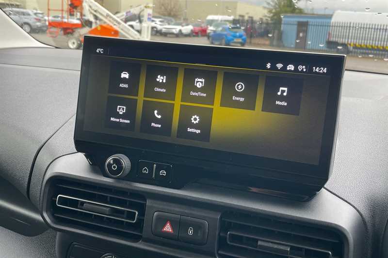 Used Vauxhall Combo Life Electric 2024 for sale - 76574642: Photo 17