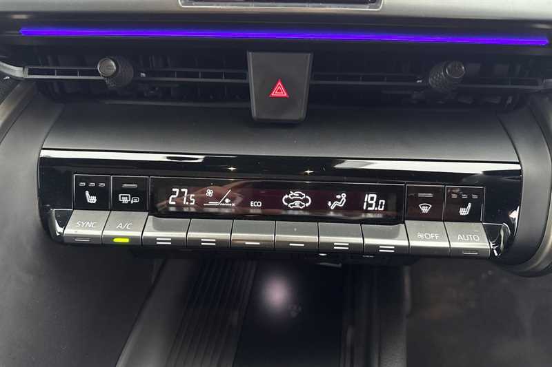 Used Toyota C-HR 2024 for sale - 77911426: Photo 15