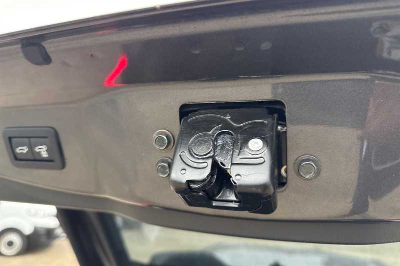 Used Toyota C-HR 2024 for sale - 77911426: Photo 25