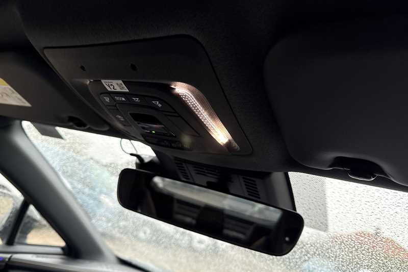 Used Toyota C-HR 2024 for sale - 77911426: Photo 32