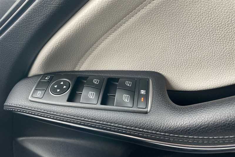 Used Mercedes-Benz A-Class 2017 for sale - 77146077: Photo 16