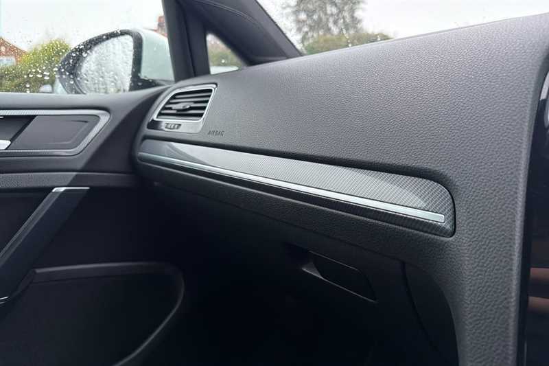 Used Volkswagen Golf 2019 for sale - 77755802: Photo 32