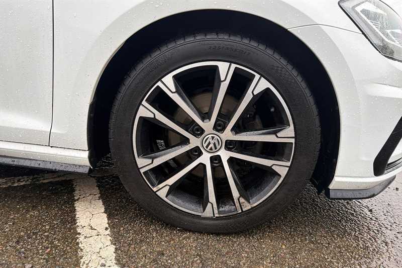 Used Volkswagen Golf 2019 for sale - 77755802: Photo 9