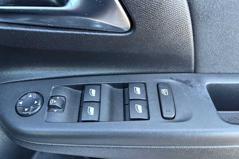 Used Vauxhall Corsa 2023 for sale - 77471587: Photo 16