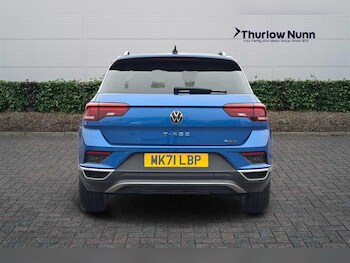 Used Volkswagen T-Roc 2021 for sale - 77360808: Photo