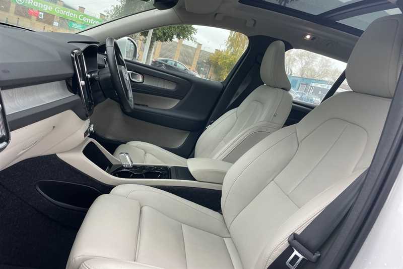 Used Volvo XC40 2020 for sale - 76574637: Photo 36