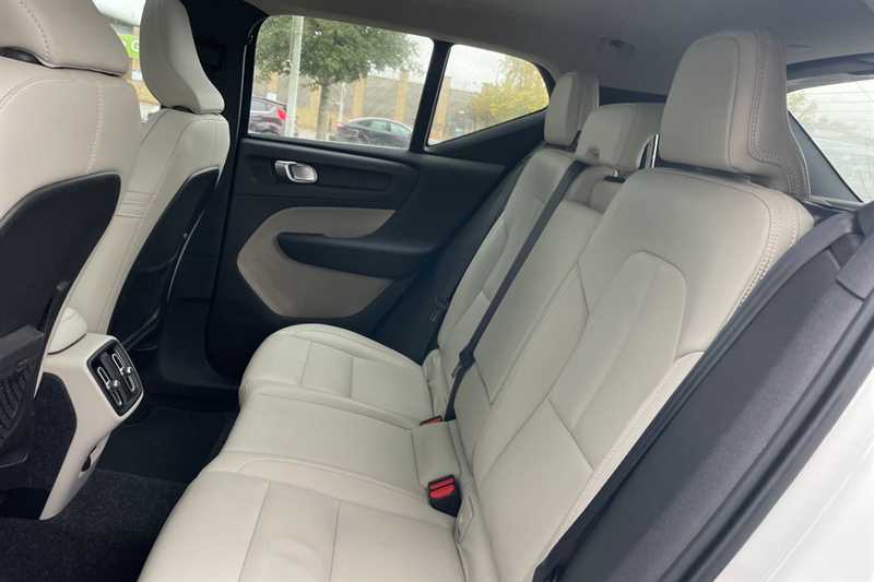 Used Volvo XC40 2020 for sale - 76574637: Photo 37