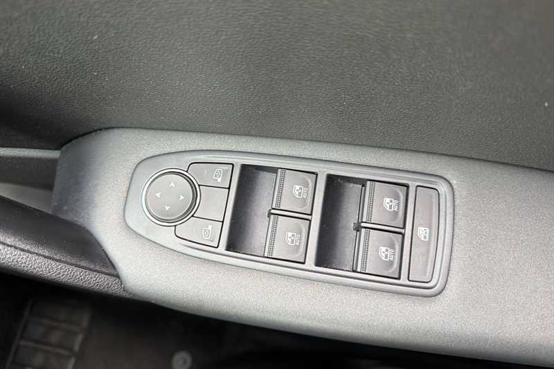 Used Renault Captur 2023 for sale - 78187184: Photo 16