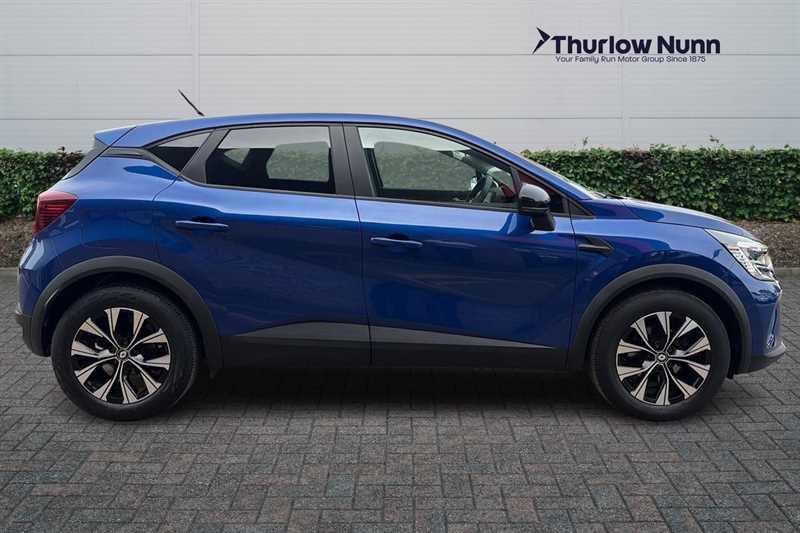 Used Renault Captur 2023 for sale - 78187184: Photo 2