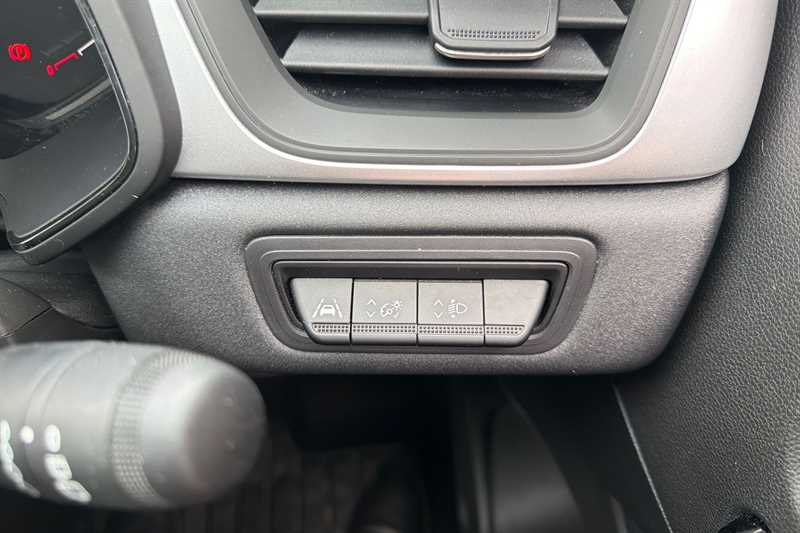 Used Renault Captur 2023 for sale - 78187184: Photo 38