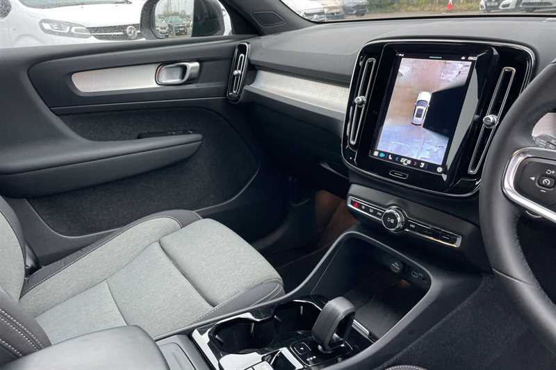 Used Volvo XC40 2023 for sale - 77513471: Photo 14