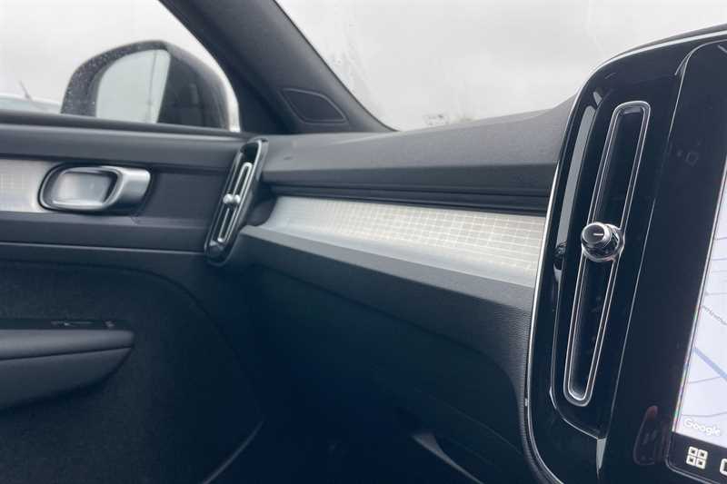 Used Volvo XC40 2023 for sale - 77513471: Photo 25