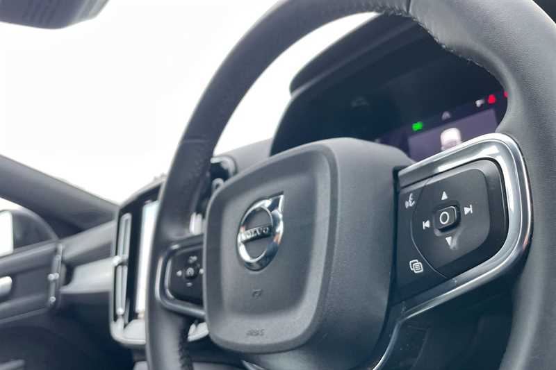 Used Volvo XC40 2023 for sale - 77513471: Photo 30