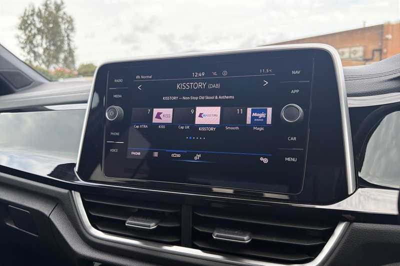 Used Volkswagen T-Roc 2023 for sale - 77513765: Photo 17