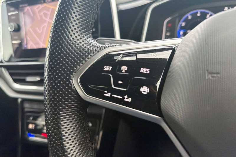 Used Volkswagen T-Roc 2023 for sale - 77513765: Photo 21