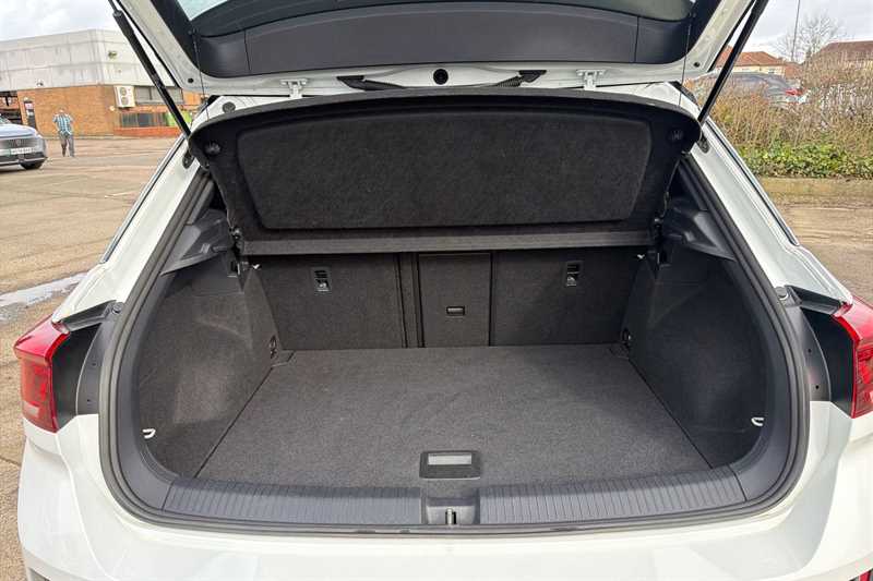 Used Volkswagen T-Roc 2023 for sale - 77513765: Photo 24