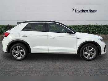 Used Volkswagen T-Roc 2023 for sale - 77513765: Photo