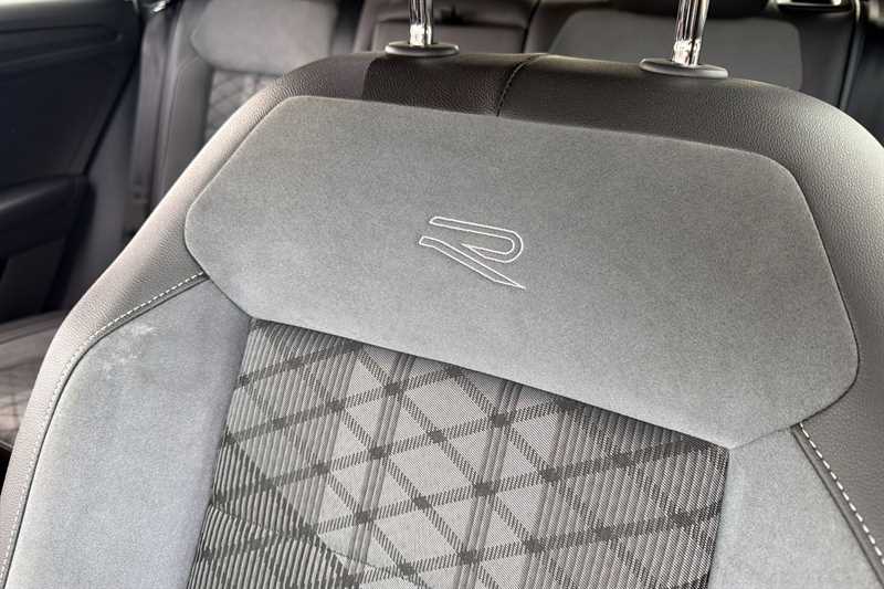 Used Volkswagen T-Roc 2023 for sale - 77513765: Photo 32