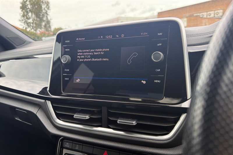 Used Volkswagen T-Roc 2023 for sale - 77513765: Photo 35