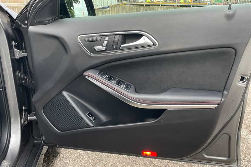 Used Mercedes-Benz GLA 2020 for sale - 76574606: Photo 39