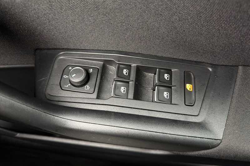 Used Volkswagen T-Roc 2021 for sale - 77513272: Photo 16