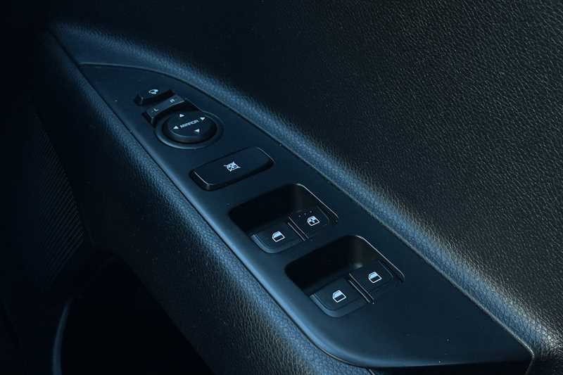 Used Kia Stonic 2022 for sale - 77414132: Photo 16