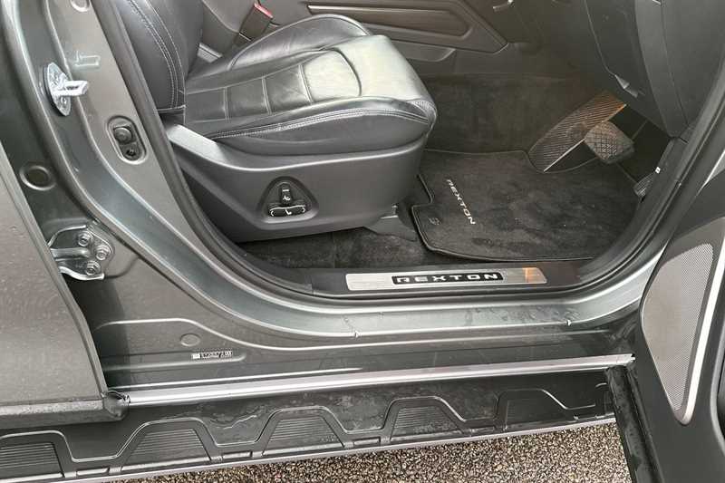 Used Ssangyong Rexton 2019 for sale - 76574613: Photo 32