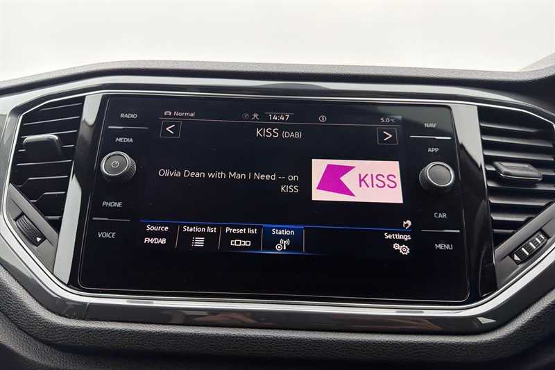 Used Volkswagen T-Roc 2021 for sale - 77471401: Photo 17