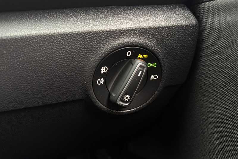 Used Volkswagen T-Roc 2021 for sale - 77471401: Photo 34