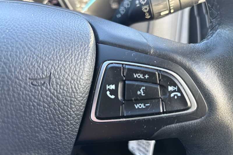 Used Ford Focus 2018 for sale - 76901719: Photo 22