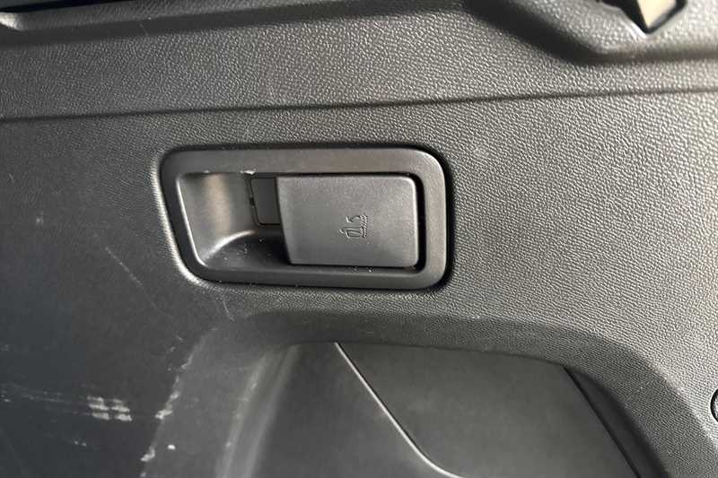 Used Peugeot 3008 2023 for sale - 77471985: Photo 48