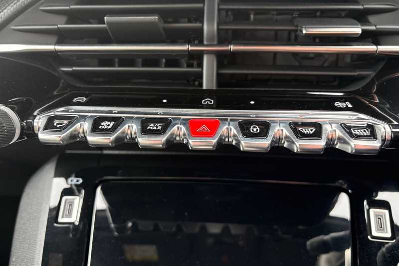 Used Peugeot 2008 2024 for sale - 77145995: Photo 15