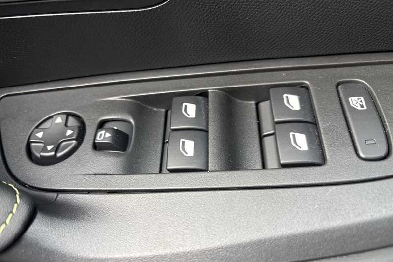 Used Peugeot 2008 2024 for sale - 77145995: Photo 16